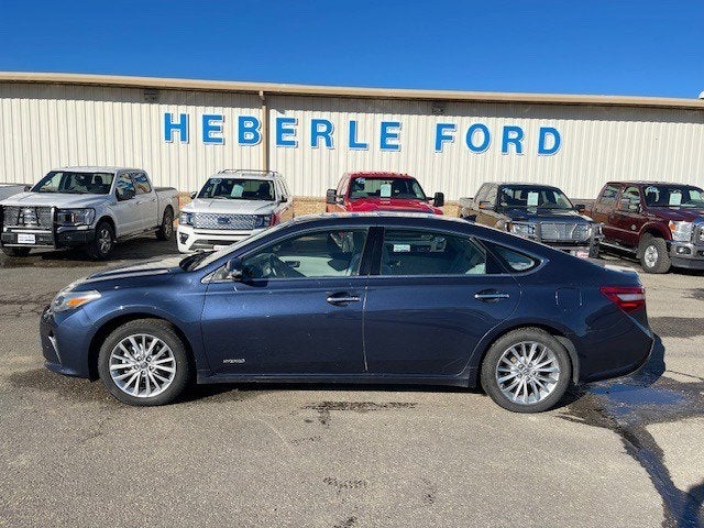 2018 Toyota Avalon Hybrid Limited in Blue — front three-quarter view
